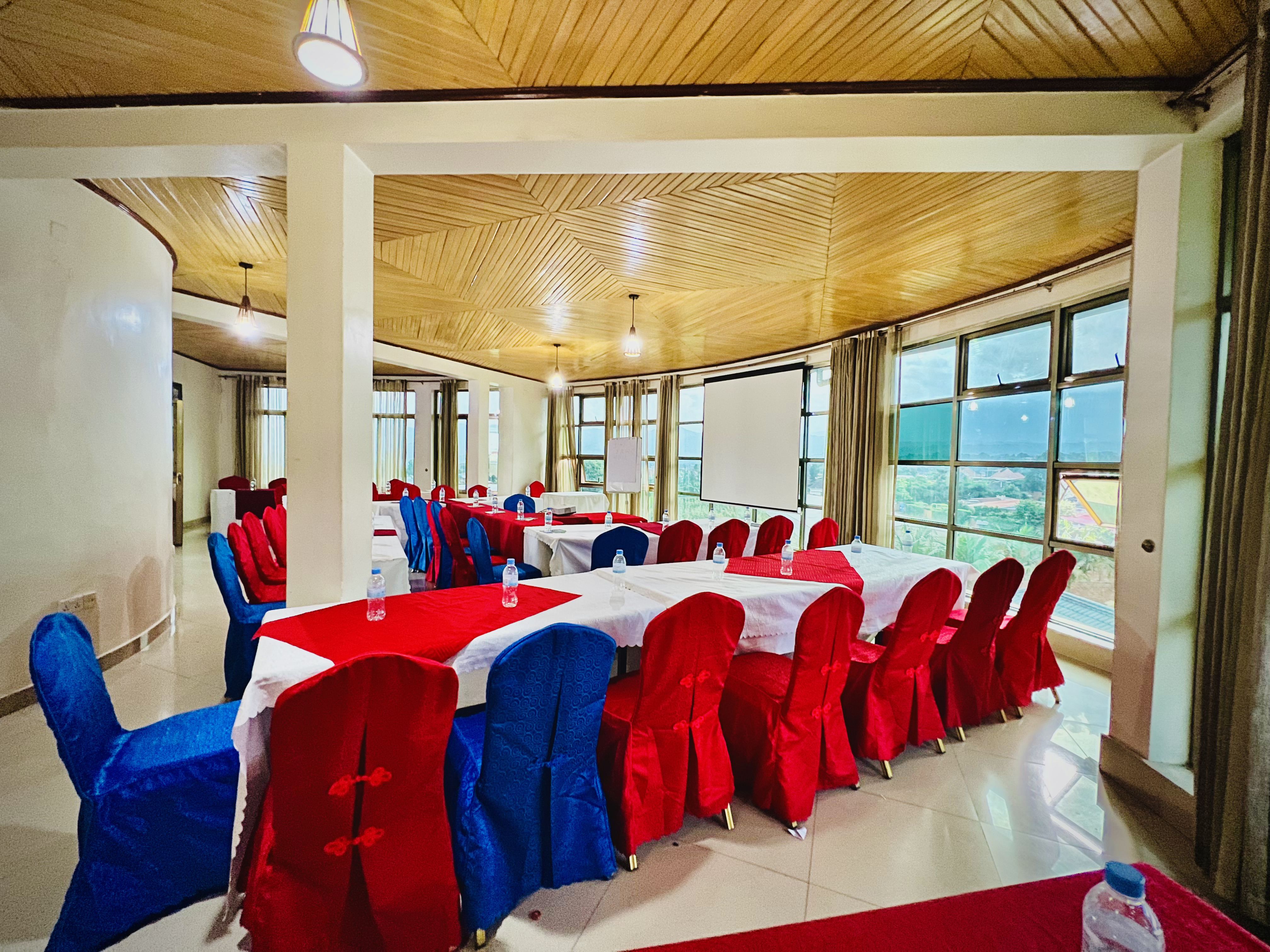 BIG CONFERENCE HALL