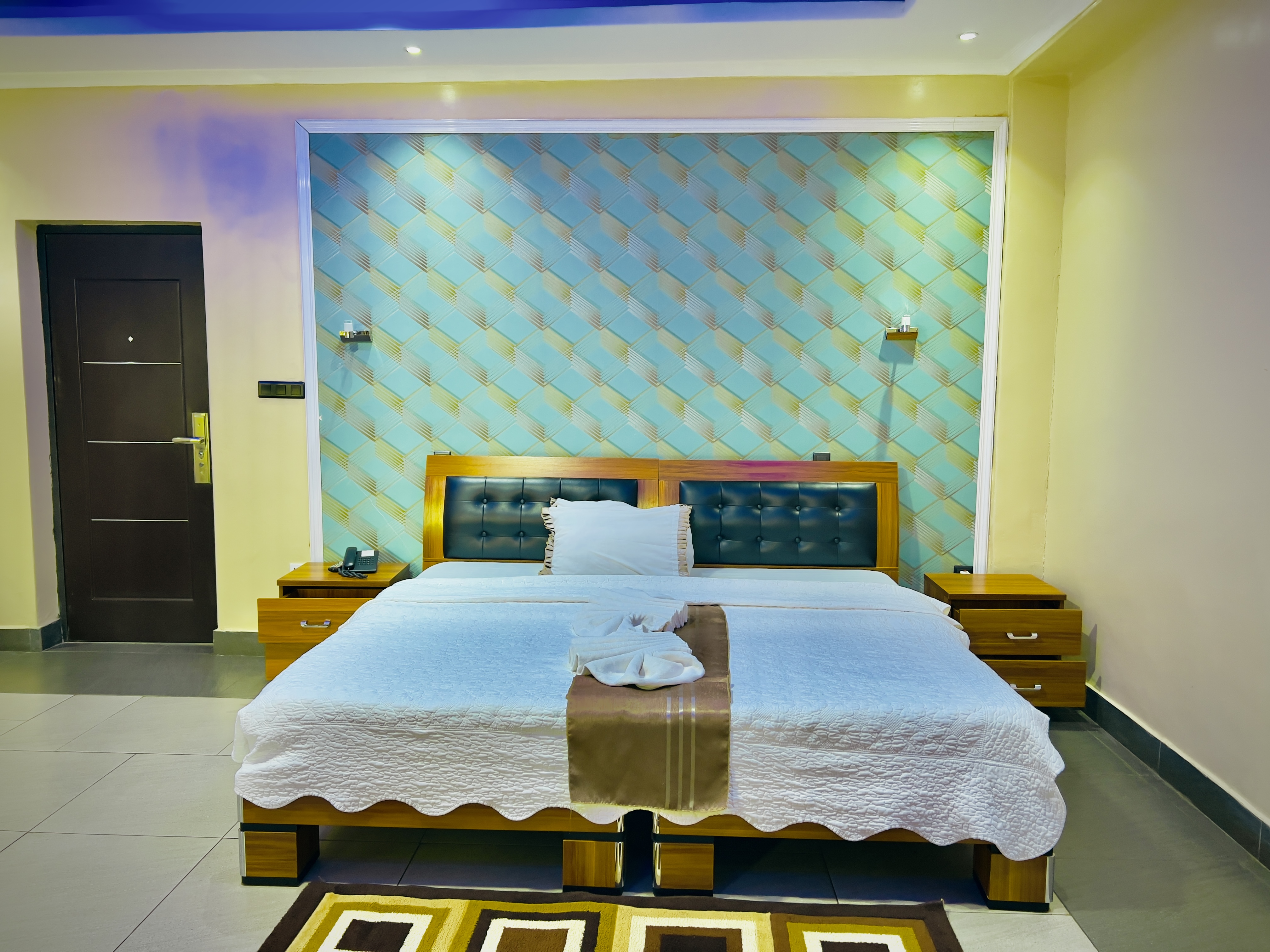JUNIOR SUITE ROOM